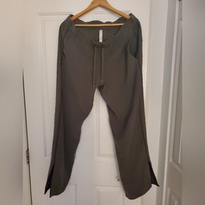 Lululemon olive pants
